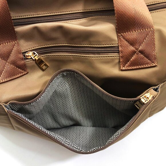 Jen and Co Taupe Weekender Nylon Bag with Trolley Sleeve 19 x 11 x 7 inches - Picture 10 of 11
